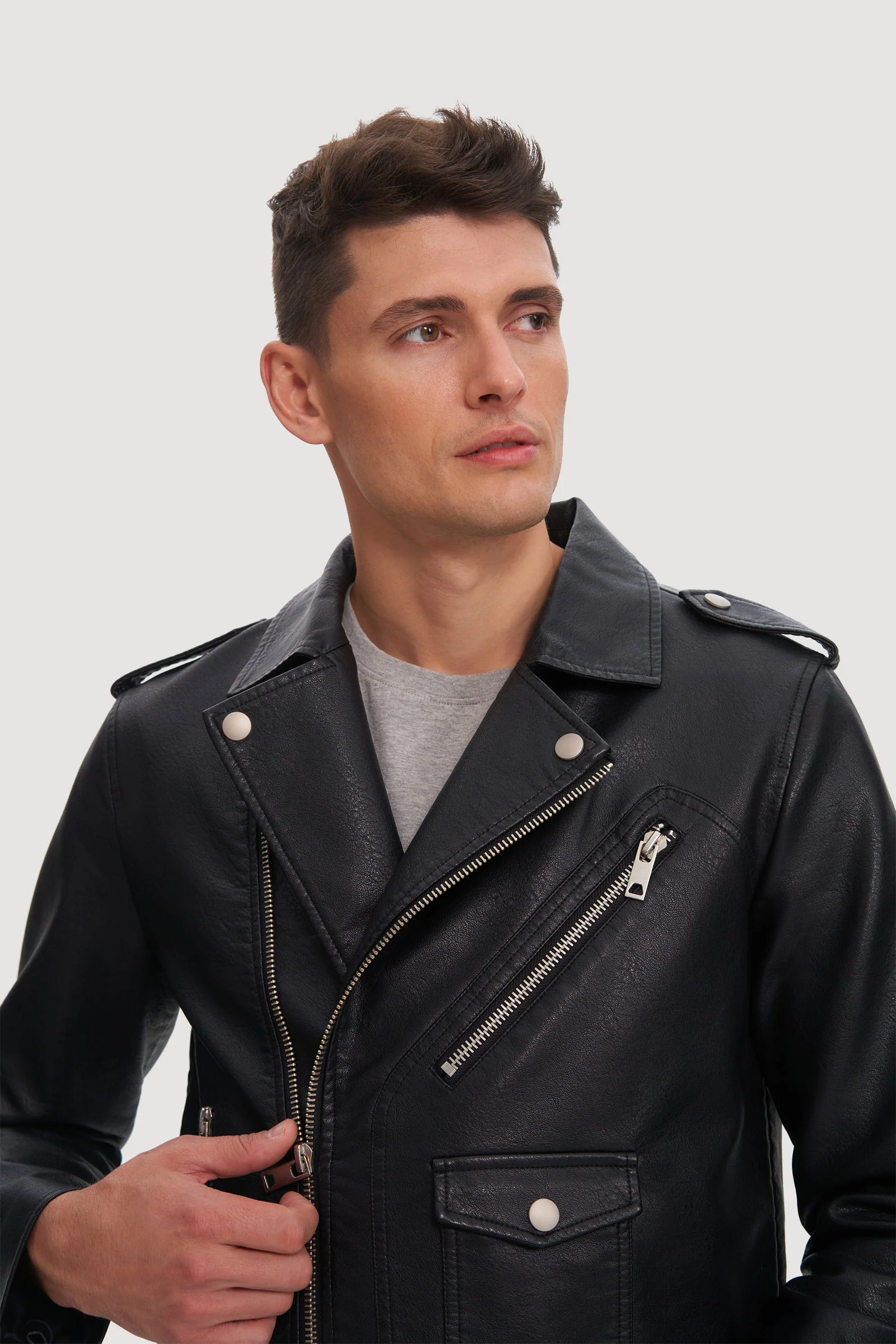 Roy - Image 4
