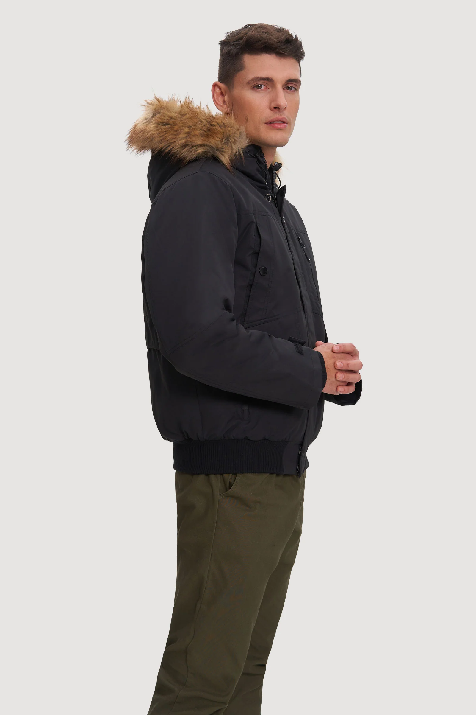 Max - Image 3