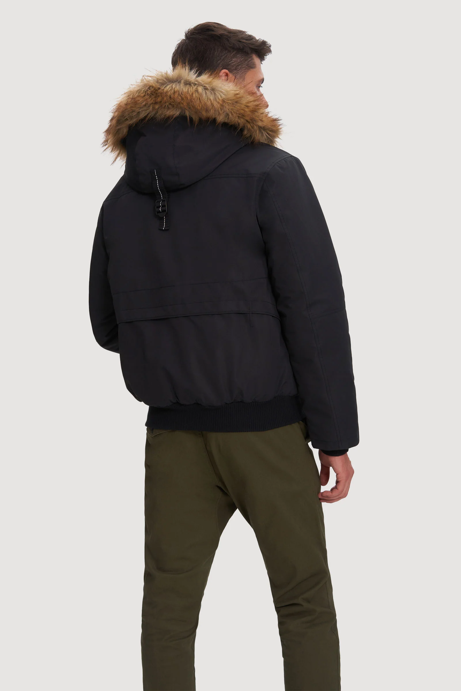 Max - Image 4