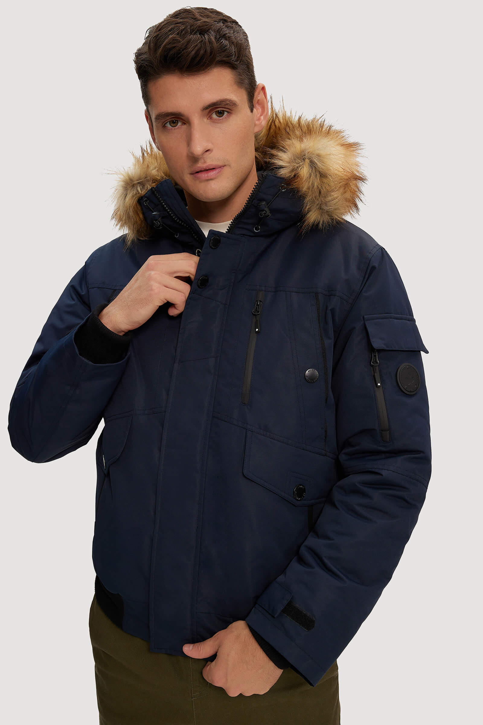 Max - Image 8