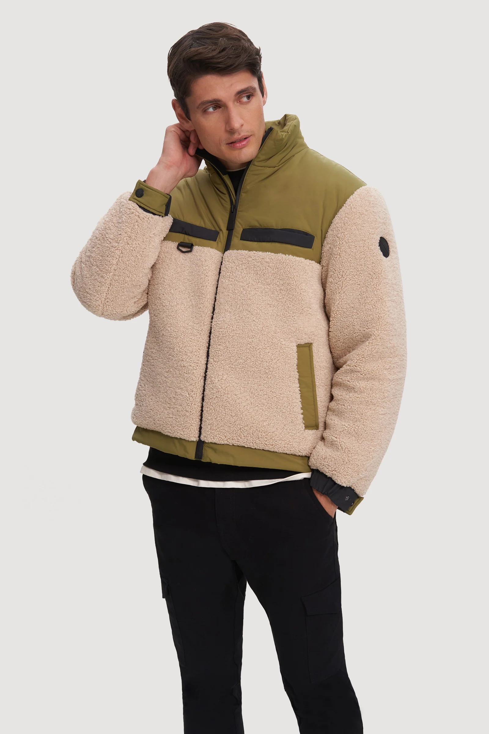 Lukaz - Image 8