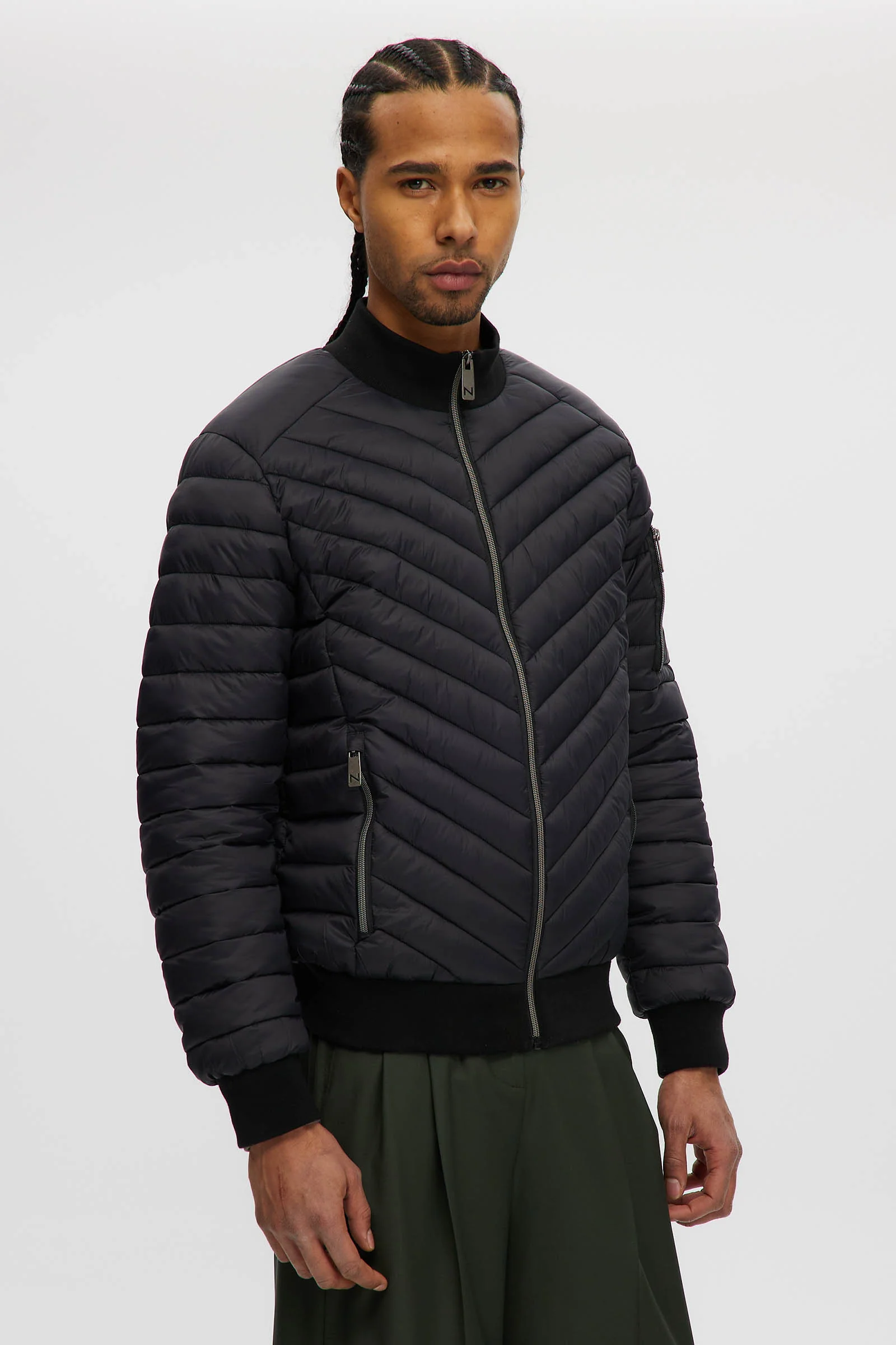 Alec - Image 6