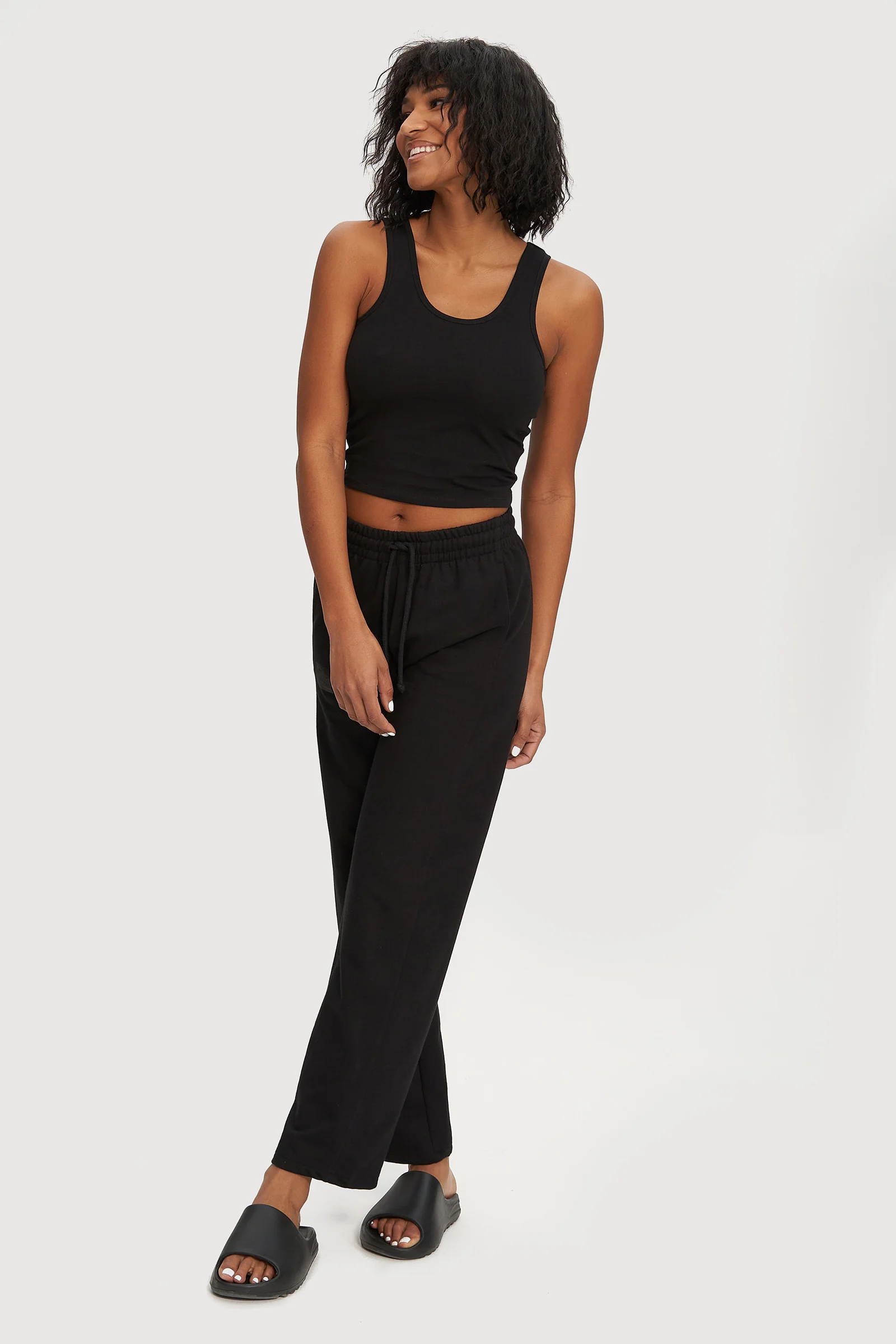 Desi - Image 12
