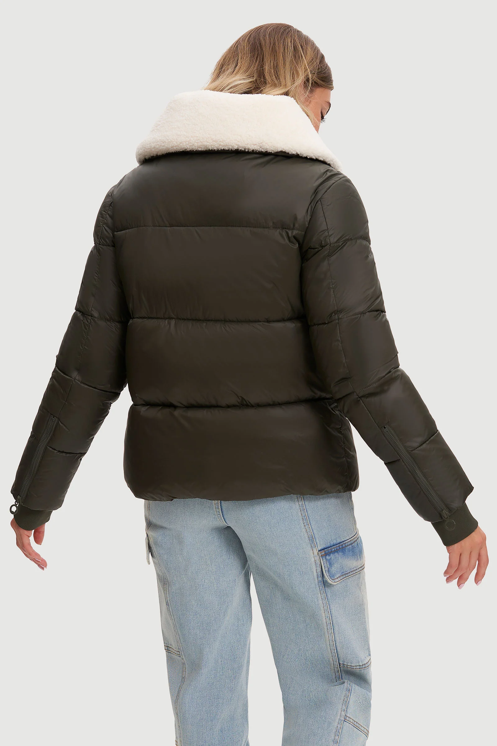 Felicia - Image 6