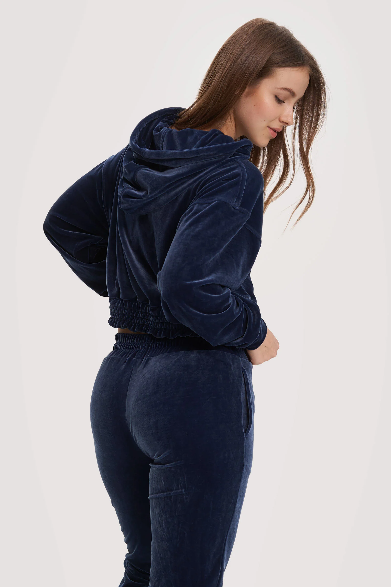 Gina Pant - Image 9