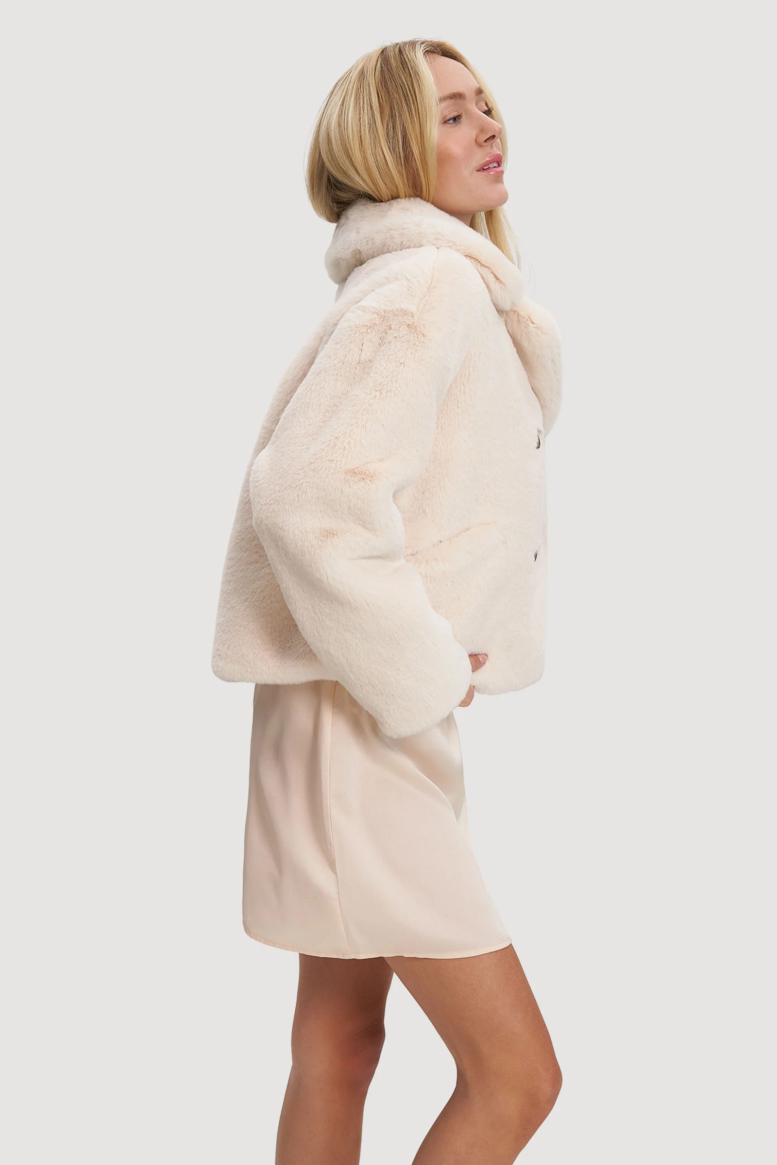 Loretta - Image 3